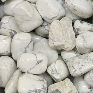 White Howlite crystal with gray veins for calm and peace